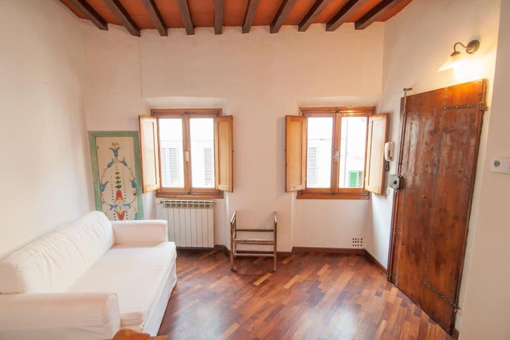 Romantic Apt In San Frediano 피렌체 외부 사진