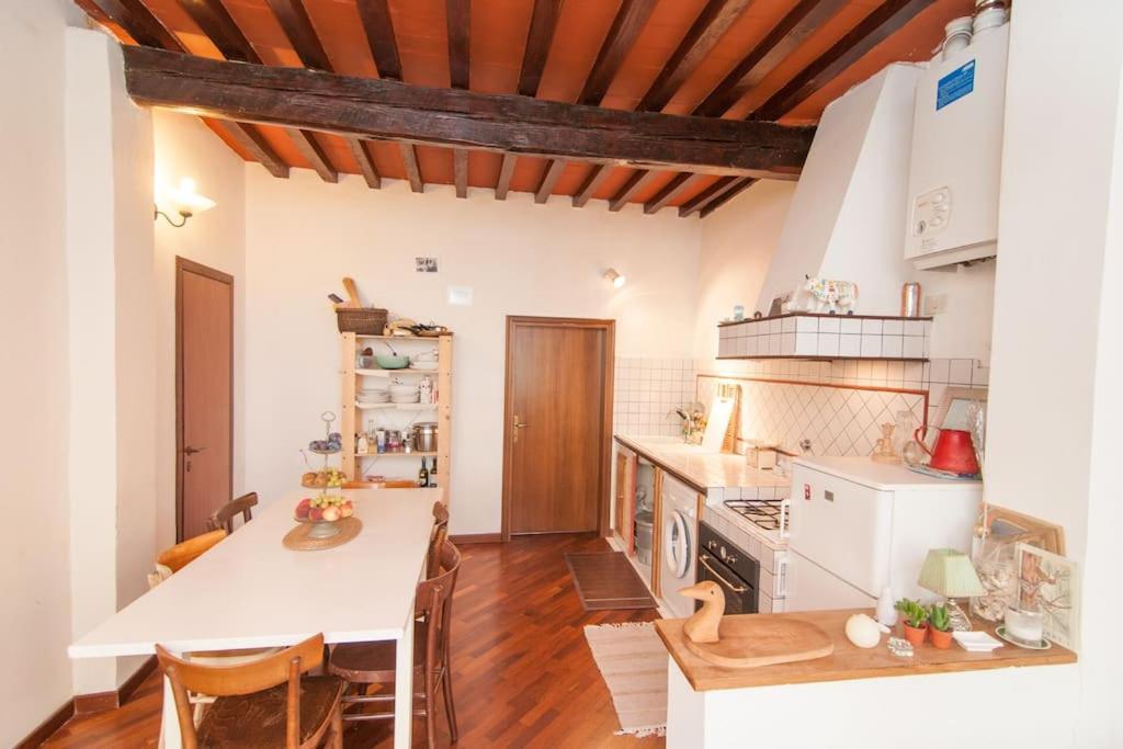 Romantic Apt In San Frediano 피렌체 외부 사진
